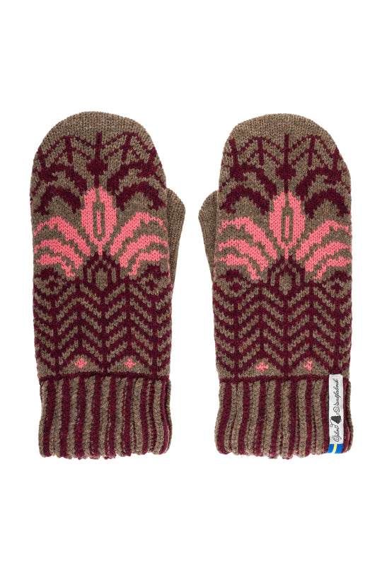 Fager Pattern Swedish Mittens By Ojbro Vantfabrik