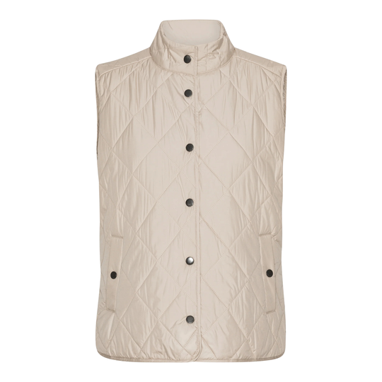 Short Quilt Vest by Ilse Jacobsen